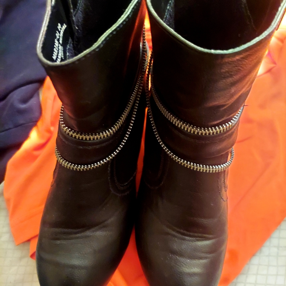Womens boots